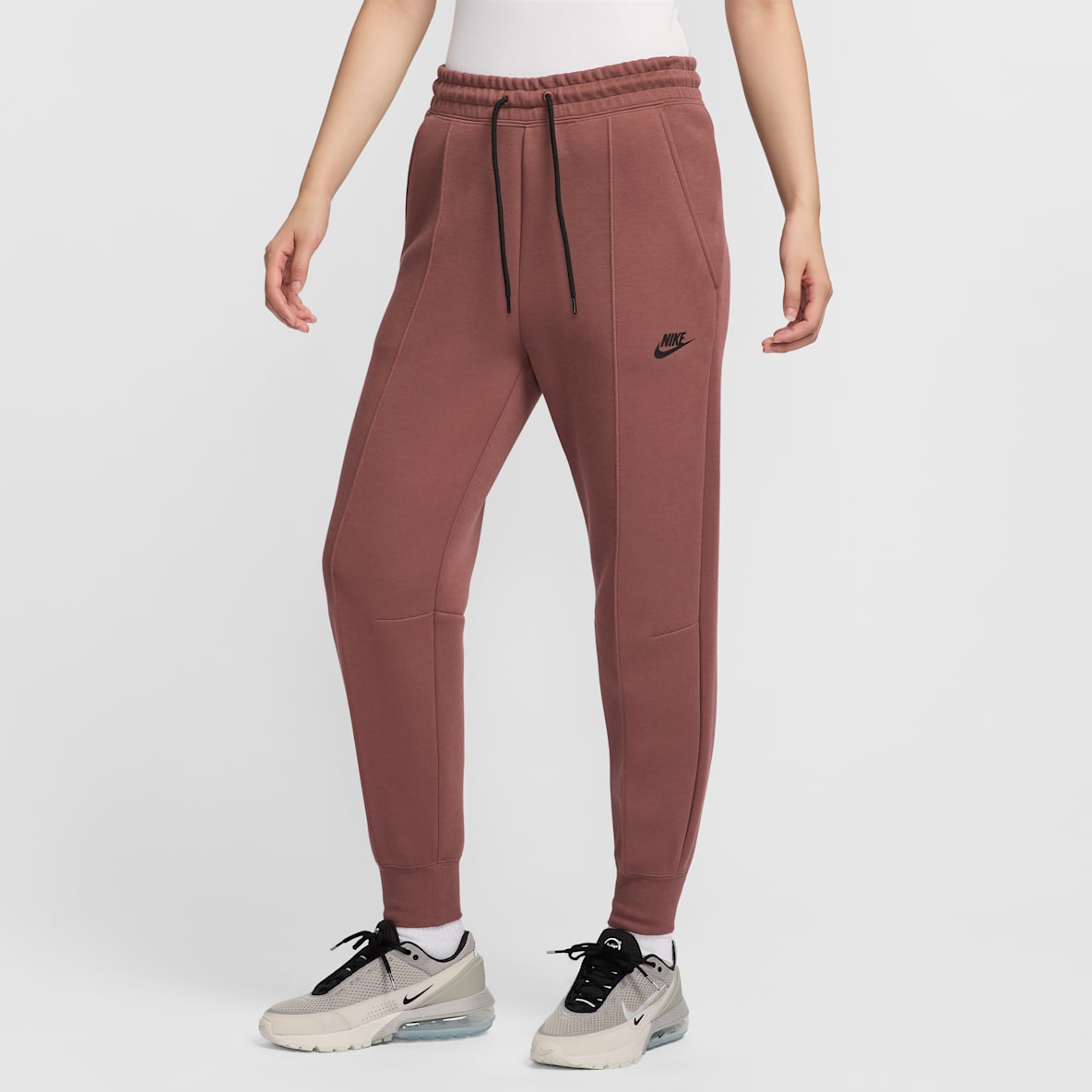 NIKE テック　ズボン